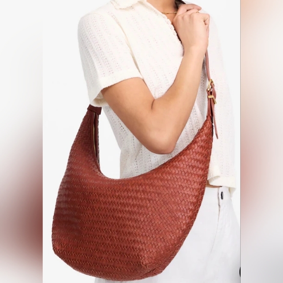 Madewell Handbags - Madewell Essential Curve Shoulder Bag, Dusty Redwood. Brand New, Never Used.
